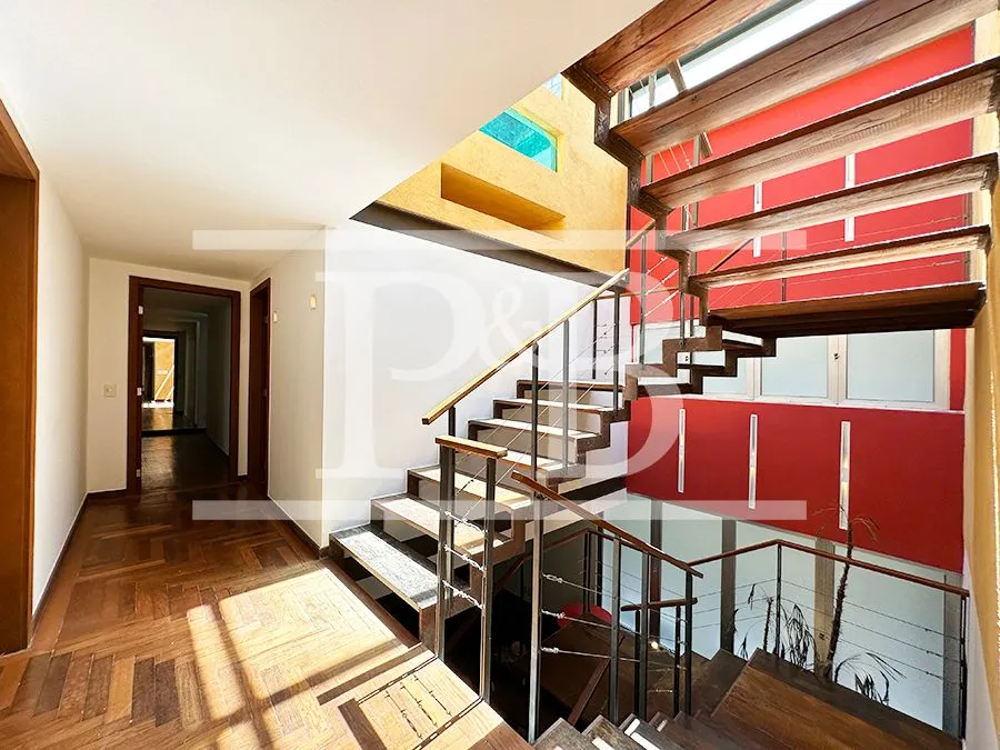 Penthouse with 4 bedrooms and 539 m² with floor-to-ceiling windows — photo 22