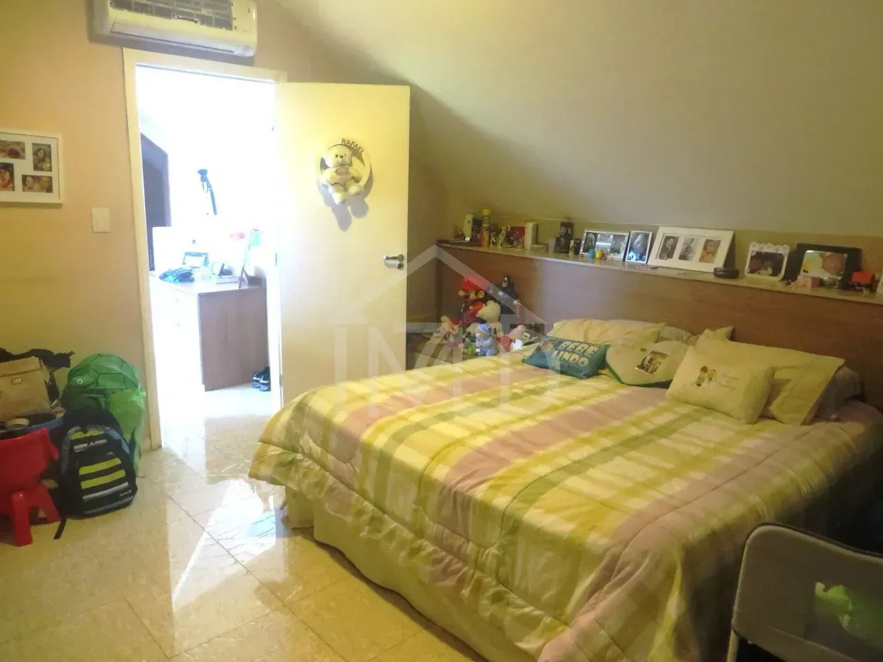 Furnished house with 4 bedrooms and a shared pool — photo 9