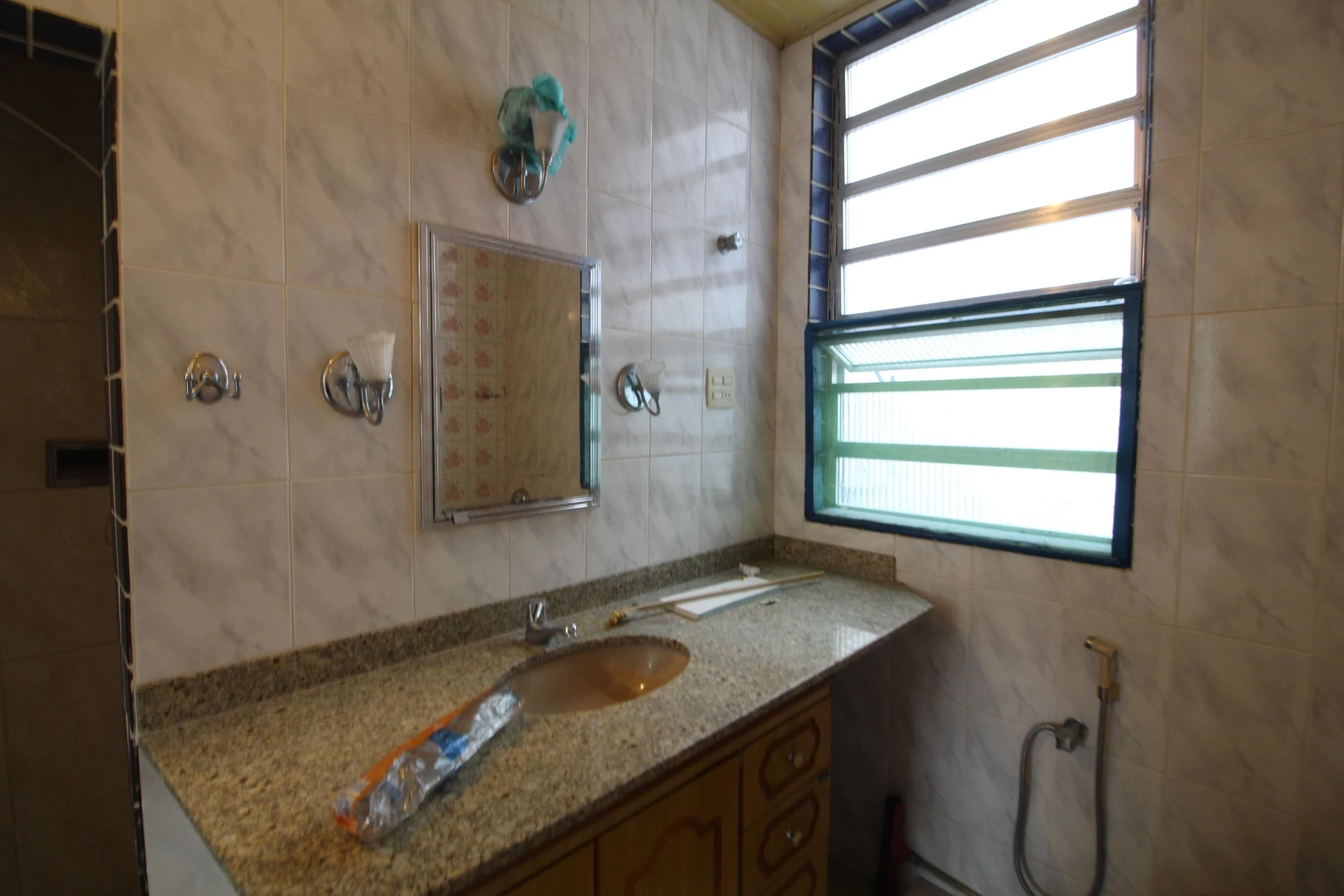 Condominium house with 3 bedrooms and 1 en-suite — photo 36