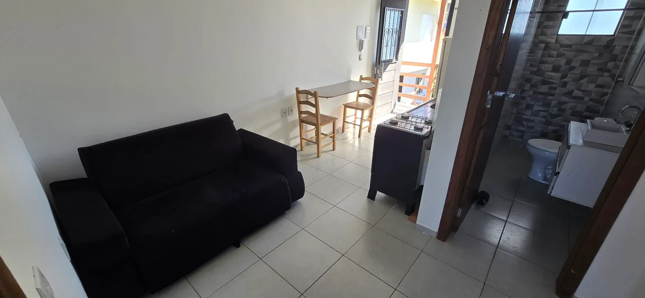 Kitnet mobiliada com kitchenette a gás e banheiro com box — photo 6