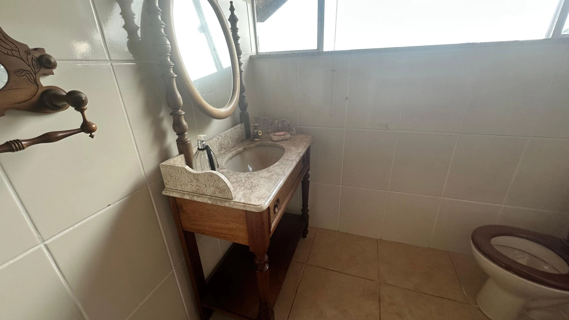 Casa mobiliada em condomínio com 5 quartos e quintal — photo 3