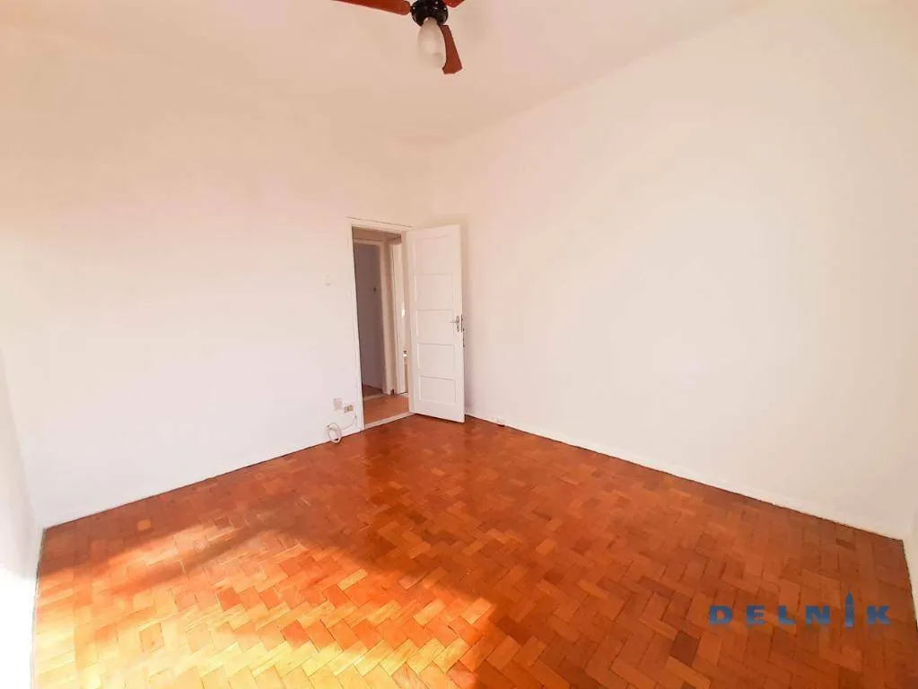 Apartment on the 2nd floor with wood or laminate floors — photo 7