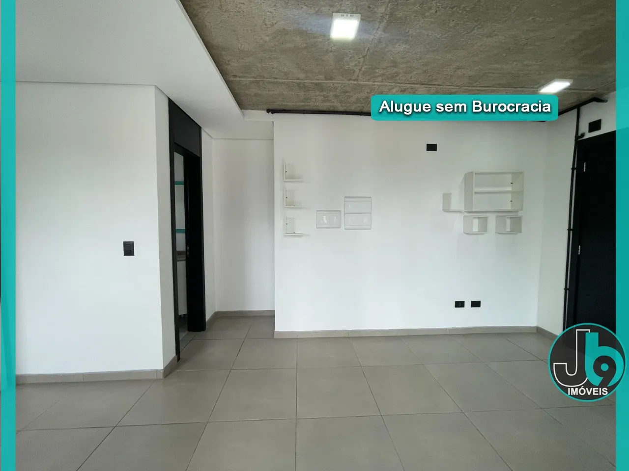 Studio with open kitchen and balcony with BBQ — photo 6