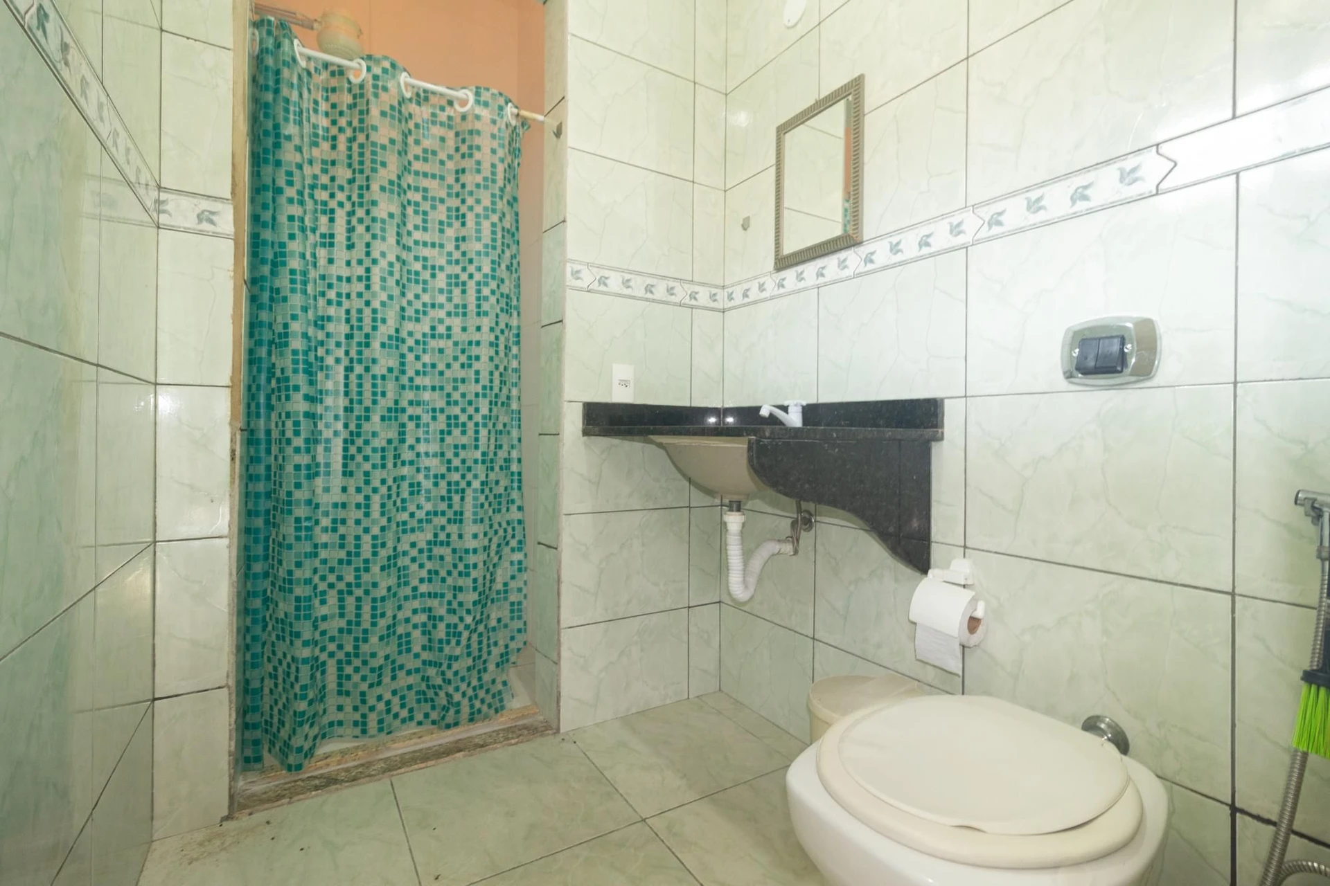 Unfurnished studio with 1 bedroom and 1 parking spot — photo 19