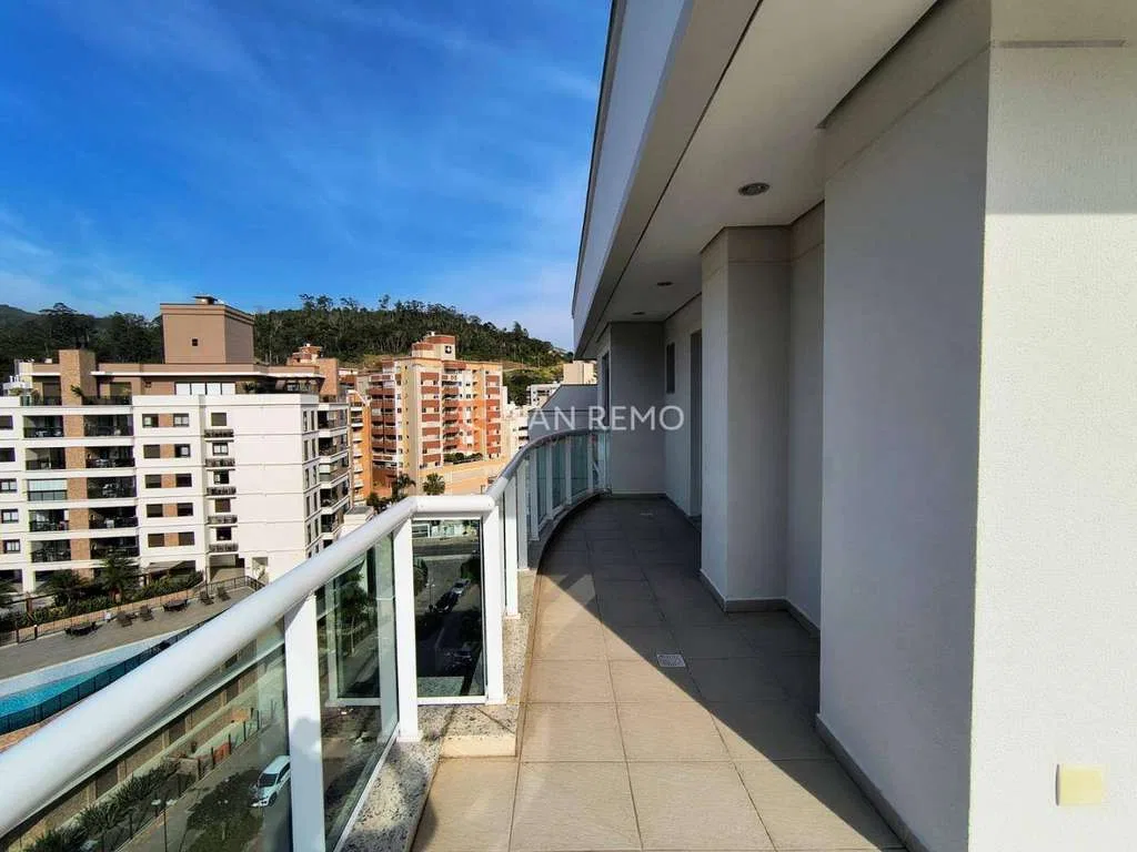 Park view in a 3-bedroom apartment, 184 m² — photo 11