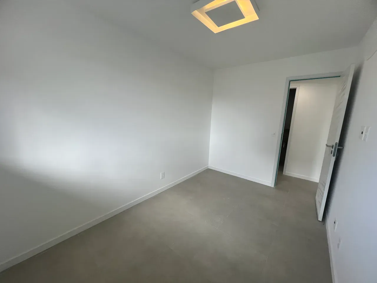 Home office in a 2-bedroom apartment, 74 m² — photo 22