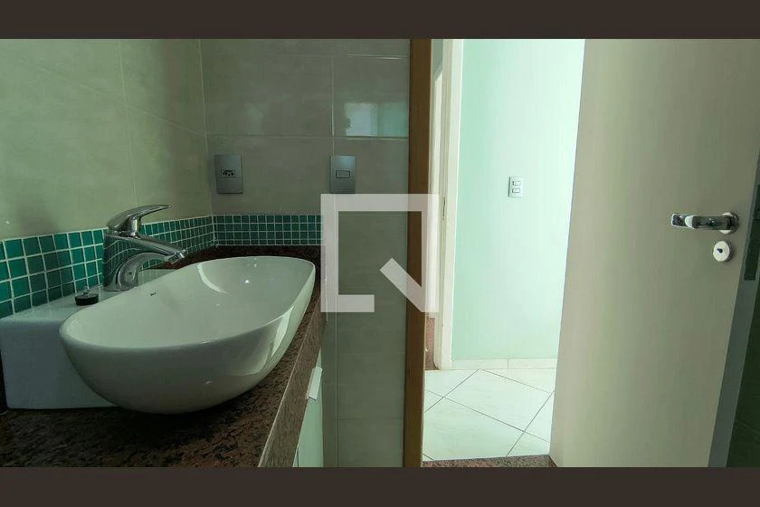 Casa de 300 m² com 3 suítes e 6 banheiros — photo 41