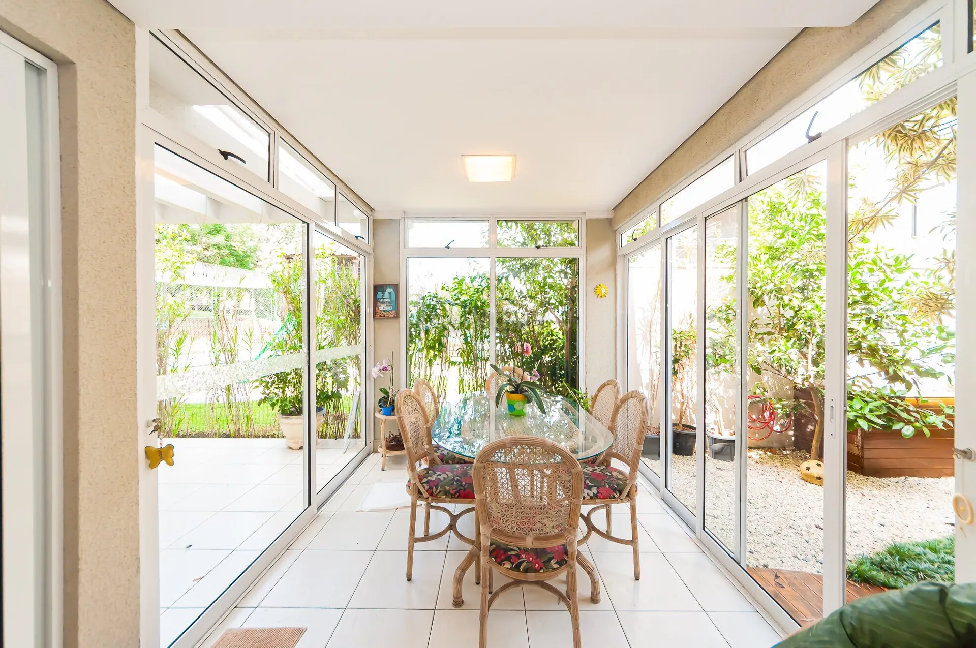 4-bedroom house with open-plan kitchen and 3 parking — photo 16