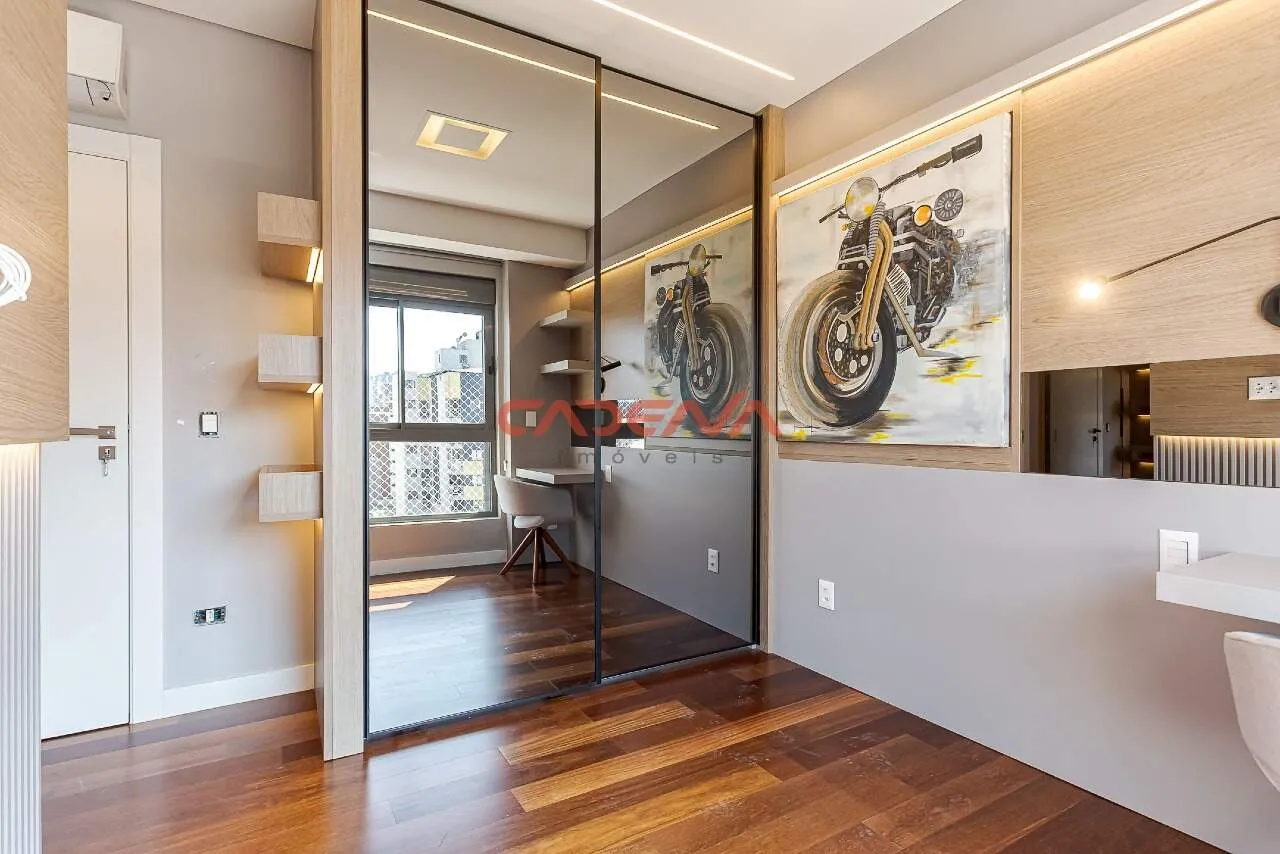 Furnished apartment with 3 en-suite bedrooms and 3 parking — photo 17