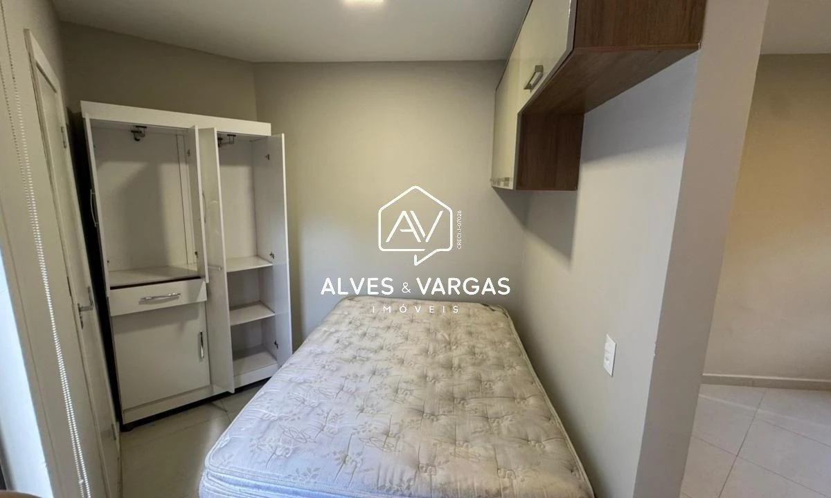 Furnished studio, 40 m² — photo 4