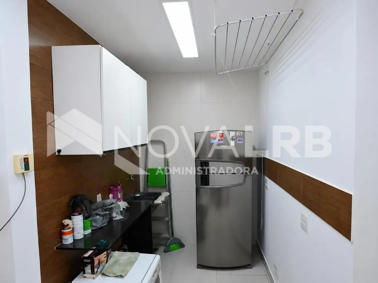 4-bedroom apartment with enclosed glass balcony — photo 61