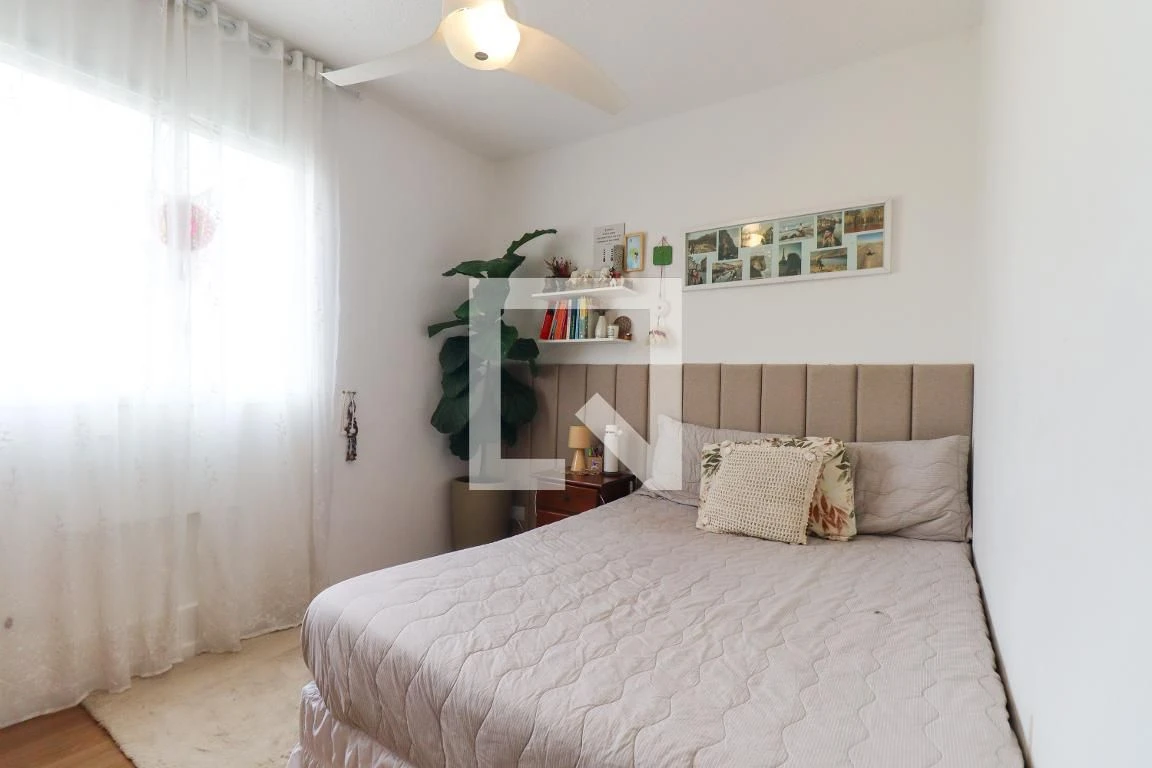 2-bedroom apartment with a glass-enclosed balcony — photo 11