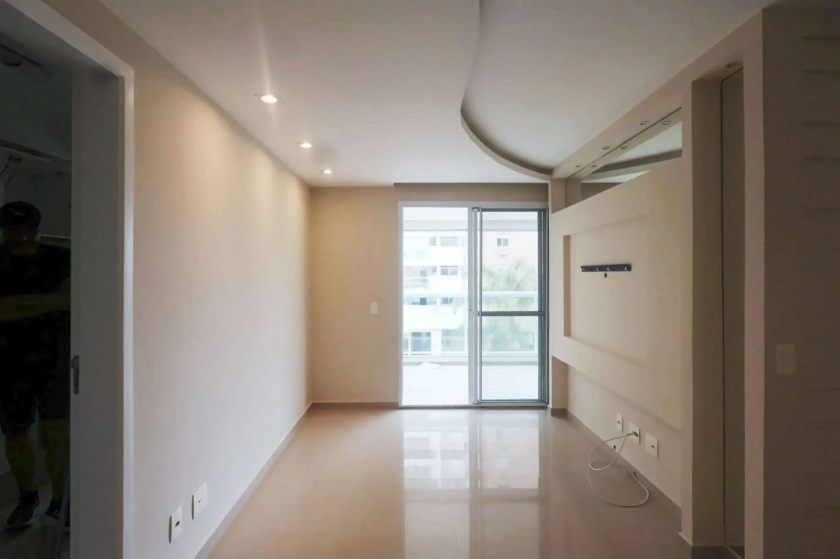 Furnished apartment, 79 m², with floor-to-ceiling windows — photo 7