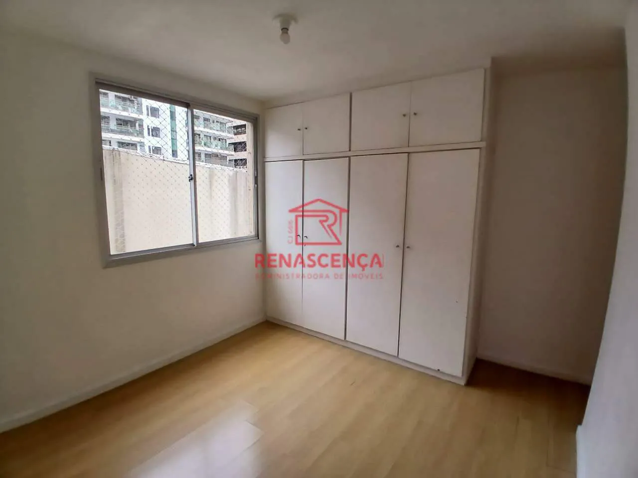 Unfurnished apartment with 2 bedrooms and a balcony — photo 10