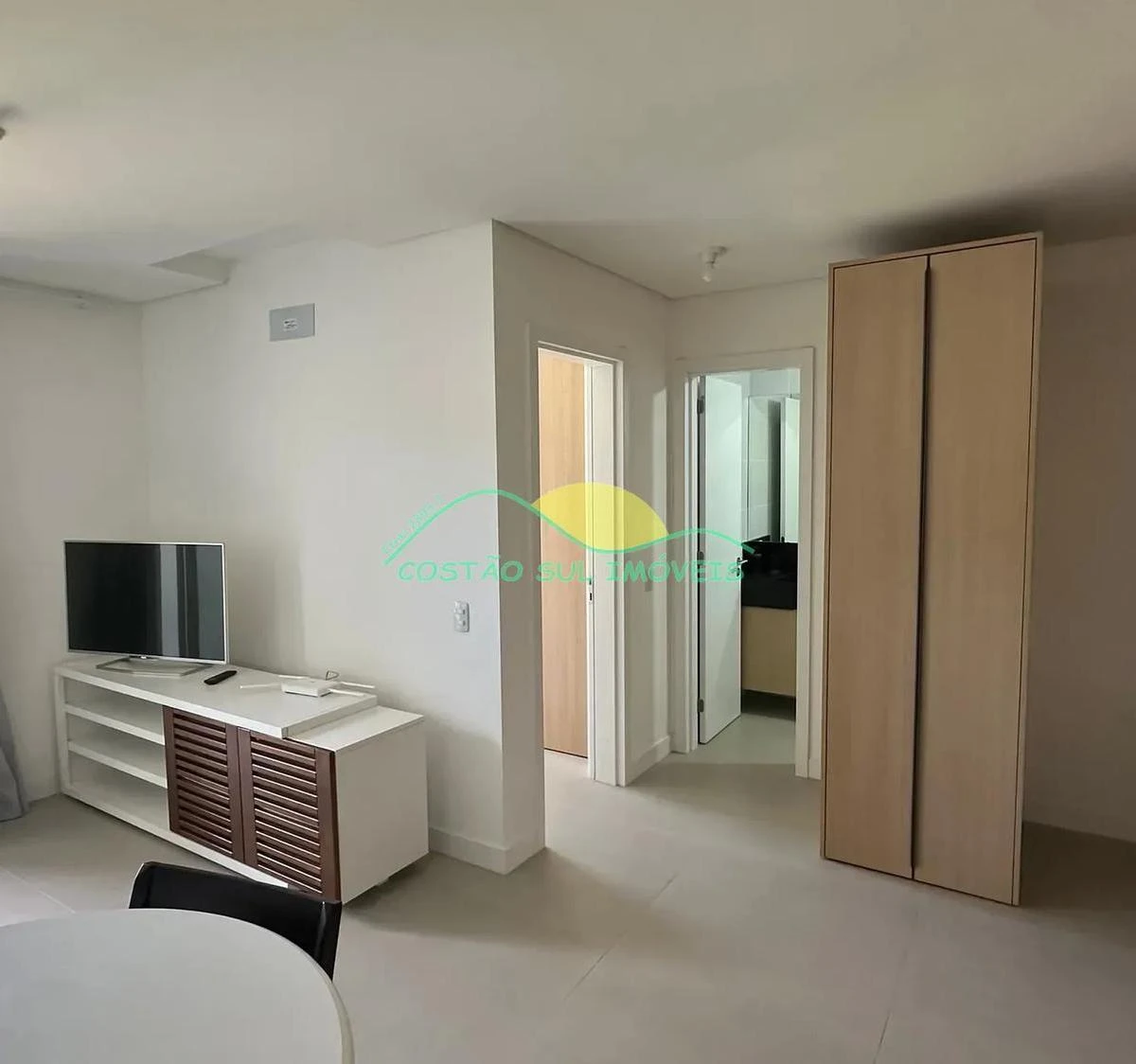 Furnished 55 m² apartment with open-plan kitchen — photo 8