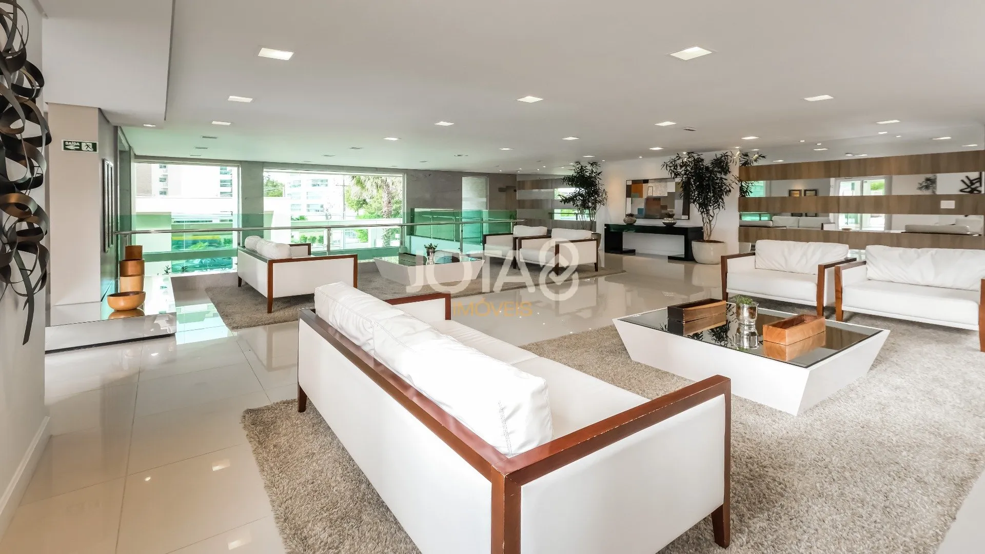 Furnished apartment, 267 m², with floor-to-ceiling windows — photo 27
