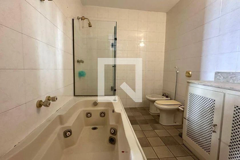 Rental apartment with 3 bedrooms and 190 m² — photo 16