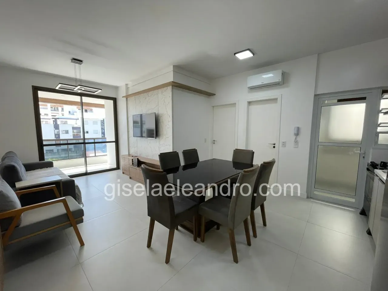 Furnished apartment with 3 bedrooms and an integrated kitchen