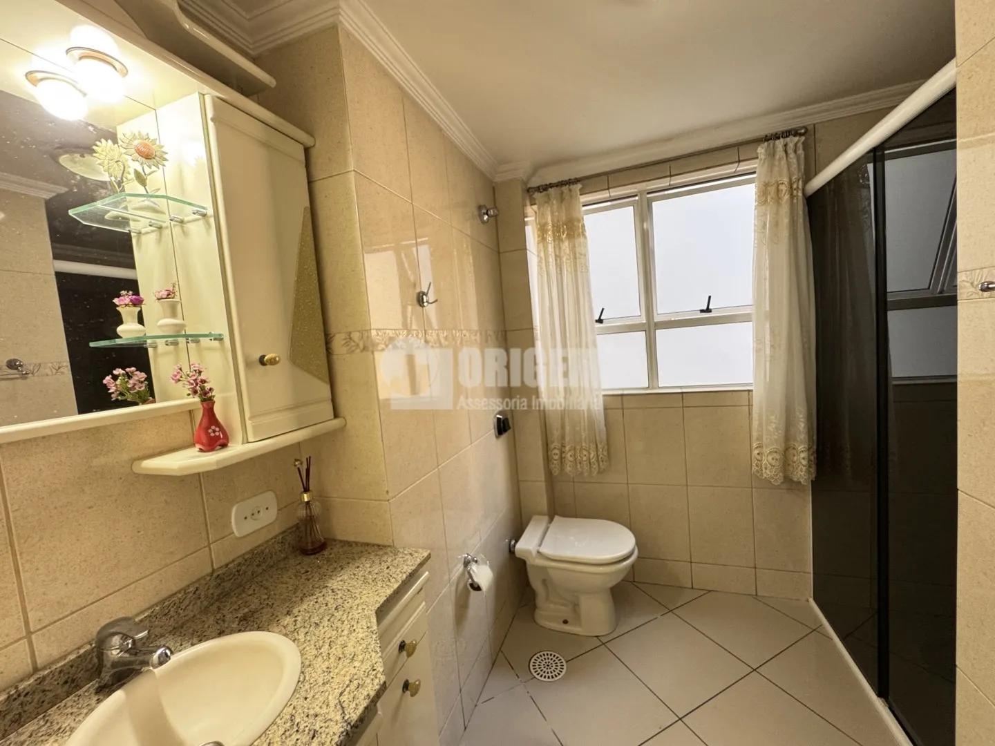 Home office in a 3-bedroom apartment, 124 m² — photo 9