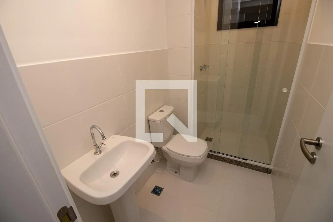 Квартира з 3 спальнями, 1 паркомісцем і басейном — photo 36