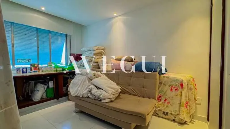 Residential apartment with 4 bedrooms and separate kitchen — photo 8