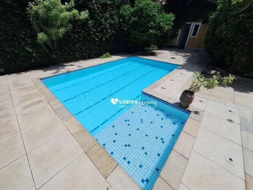 Casa com 6 quartos e 720 m² com piscina e sauna — photo 35