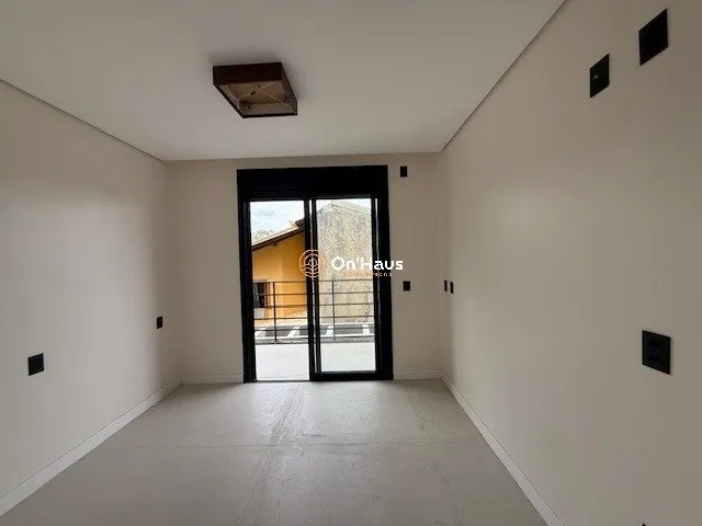 Будинок на 3 кімнати, 220 м², зі спальнею та ванною — photo 16