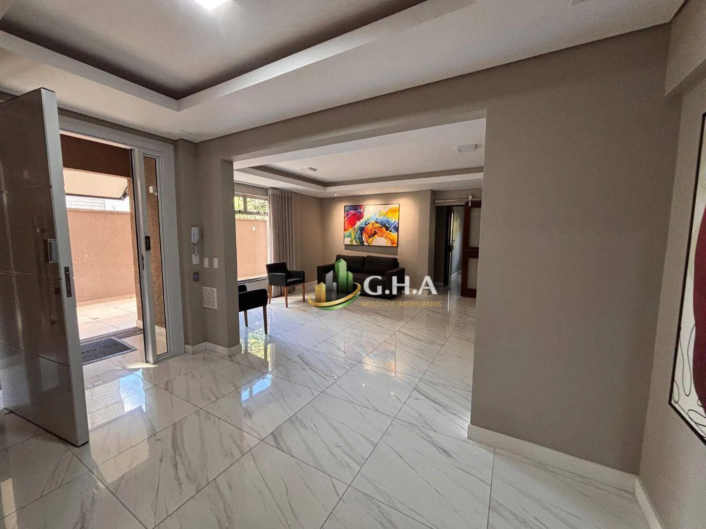 2-bedroom apartment, 1 with its own bathroom, 68 m² — photo 3