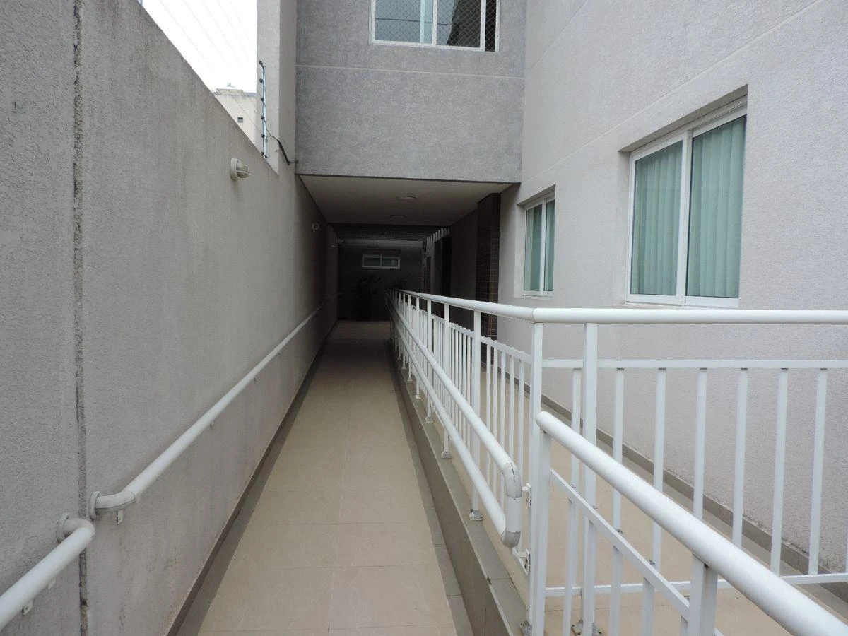 Glass-enclosed balcony in a 2-bedroom apartment, 70 m² — photo 25
