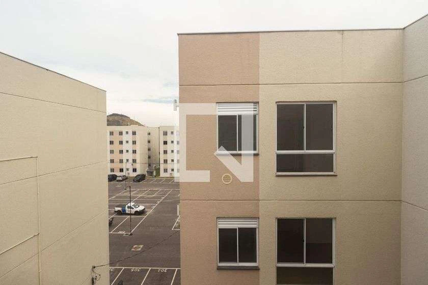 46 m² apartment with a closed-off kitchen and parking — photo 7
