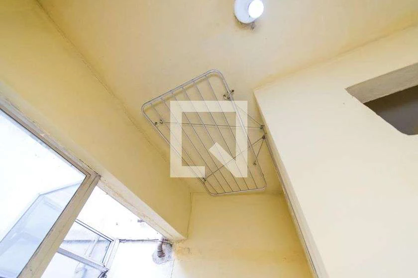 Apartamento de 1 quarto com 39 m² e piso de madeira — photo 20