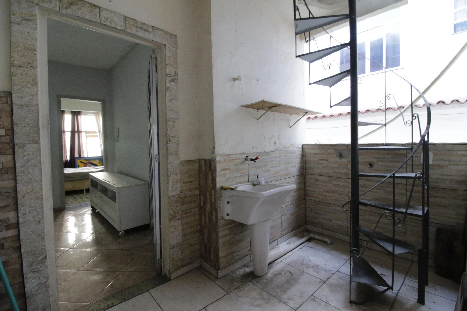 Невмебльований будинок з 2 спальнями та грилем на балконі — photo 11
