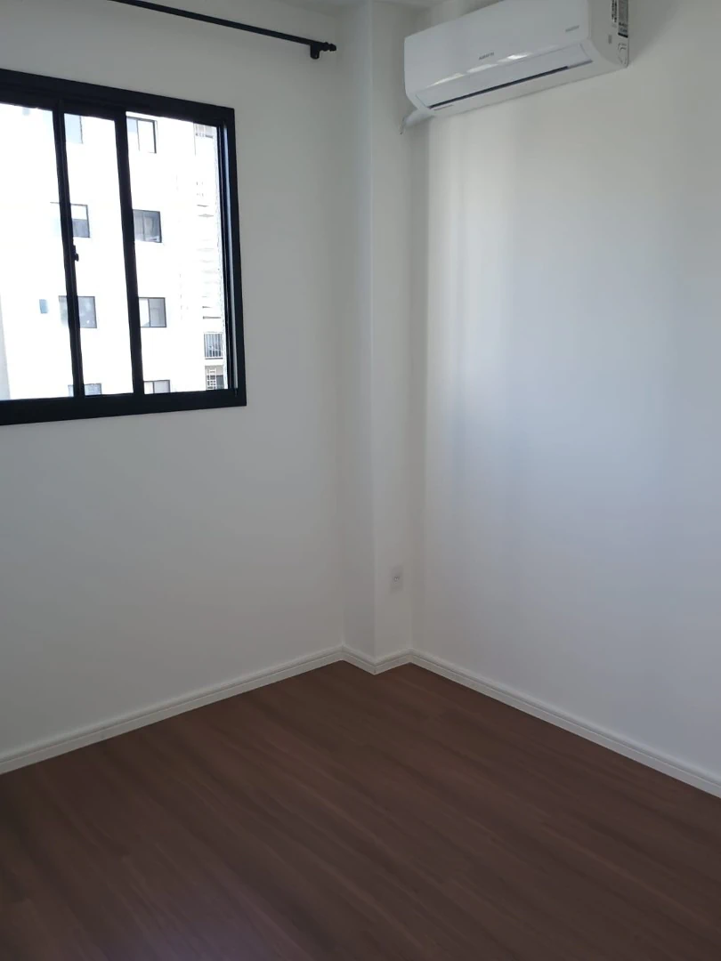 Деревянный пол или ламинат и 2 спальни: квартира 45 м² — photo 8
