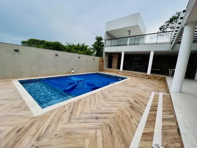 4-bedroom house with 5 bathrooms, 420 m² and 3 parking — photo 13