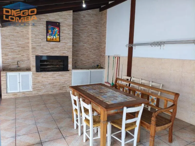 Apartamento amueblado de 1 dormitorio con plaza y cocina a gas — photo 10