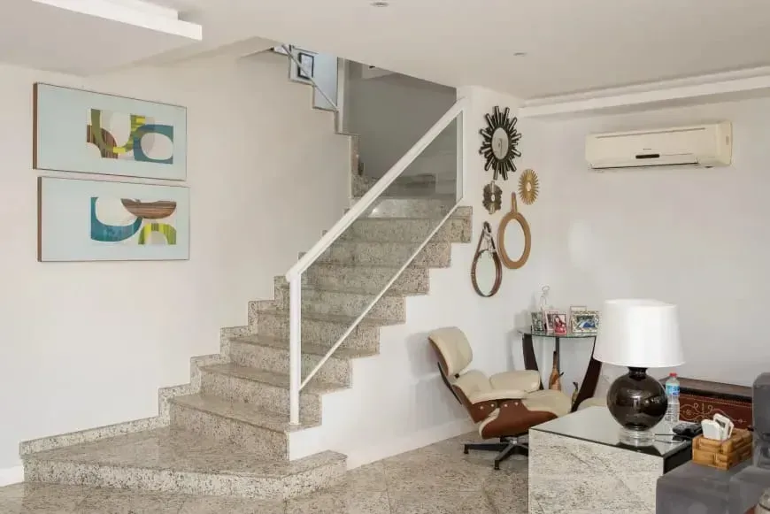 Furnished house with 4 bedrooms and 5 bathrooms — photo 20