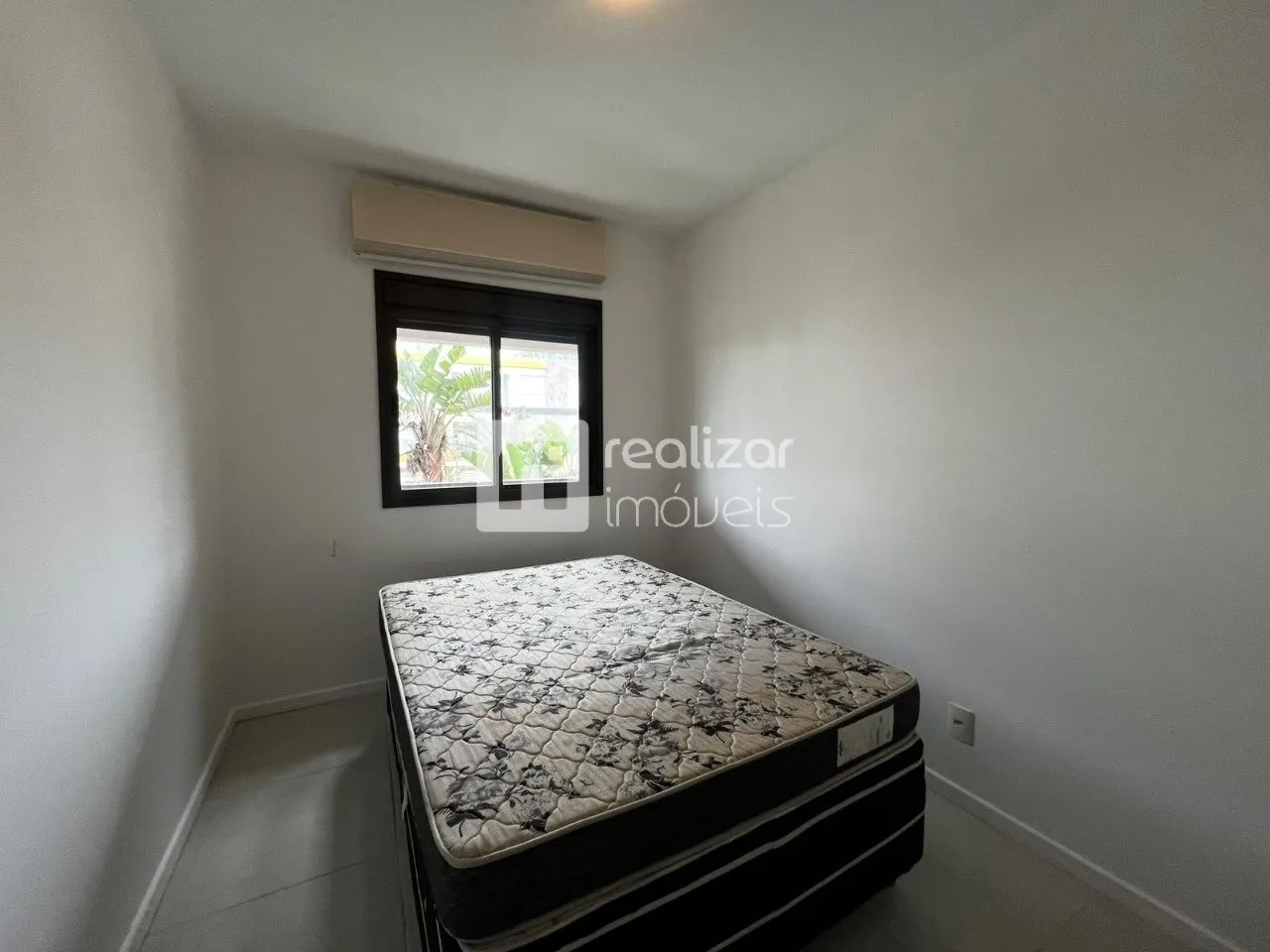 Furnished apartment, 105 m², with a washing machine — photo 12
