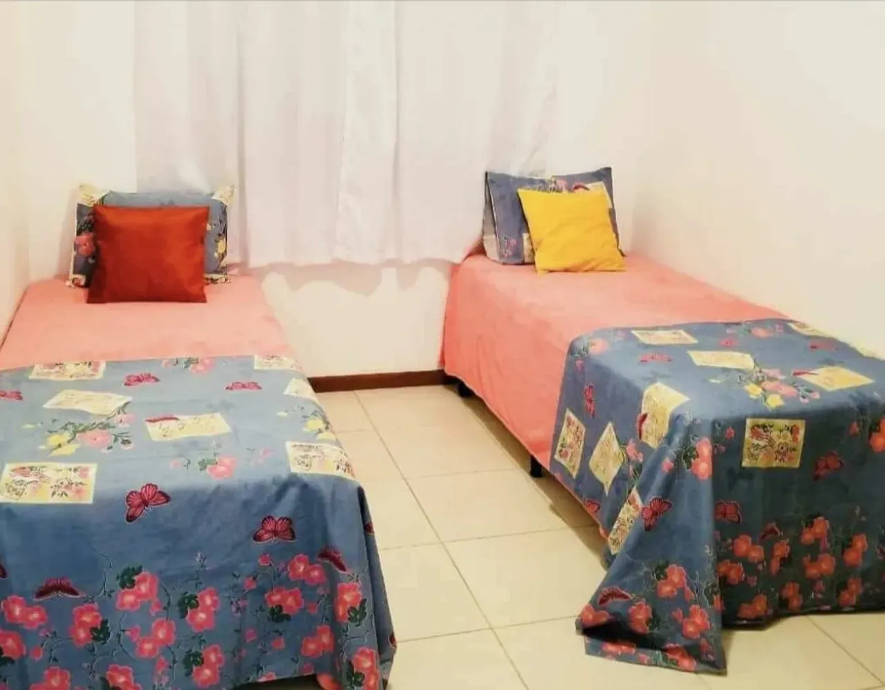 Furnished 181 m² apartment with 3 bedrooms and private garden — photo 3