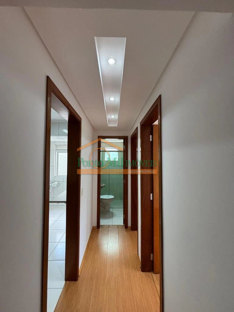 Apartamento com 2 quartos e cozinha separada de 65 m² — photo 13