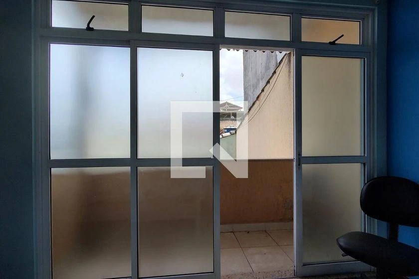 Home office in a 3-bedroom house, 198 m² — photo 39
