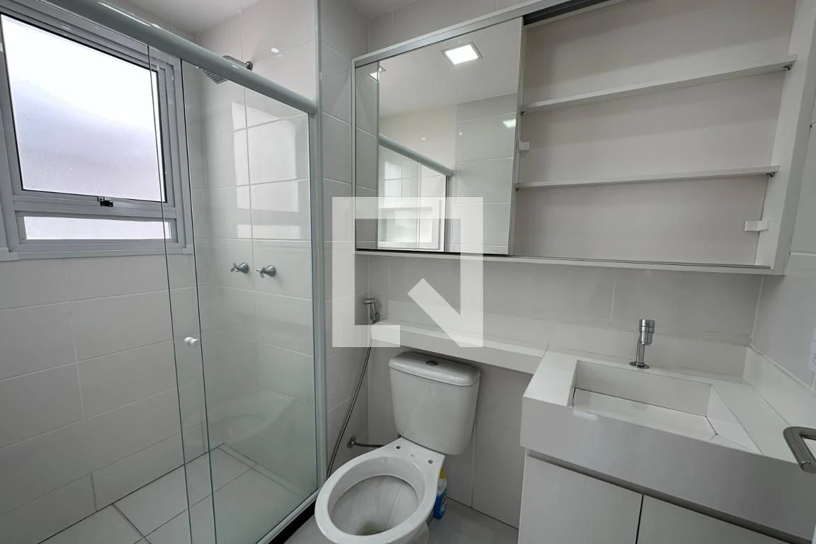 Furnished apartment, 50 m², with a glass-enclosed balcony — photo 14