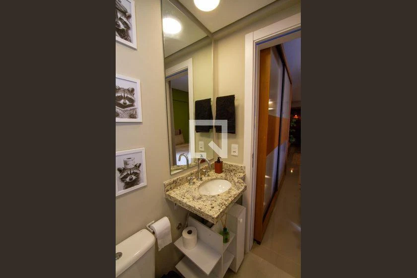 35 m² studio with a home office and a washing machine — photo 16