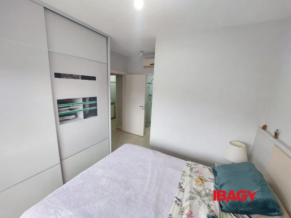 Piso amueblado de 2 dormitorios en la última planta — photo 19