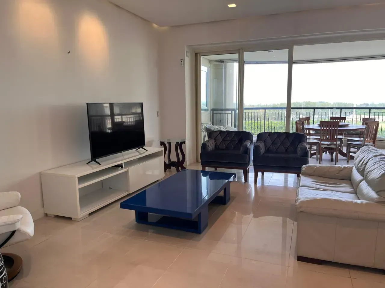 Furnished apartment with 4 bedrooms and 3 bathrooms — photo 5