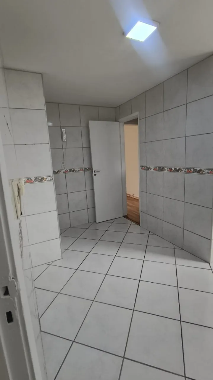 Apartment, 95 m², with wood or laminate floors — photo 13
