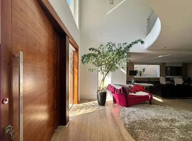 Casa mobiliada com 6 suítes e cozinha independente de 710 m² — photo 11