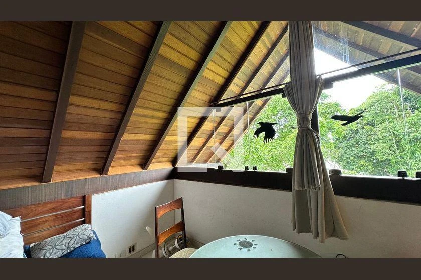 Casa com 5 quartos e cozinha aberta de 300 m² — photo 46