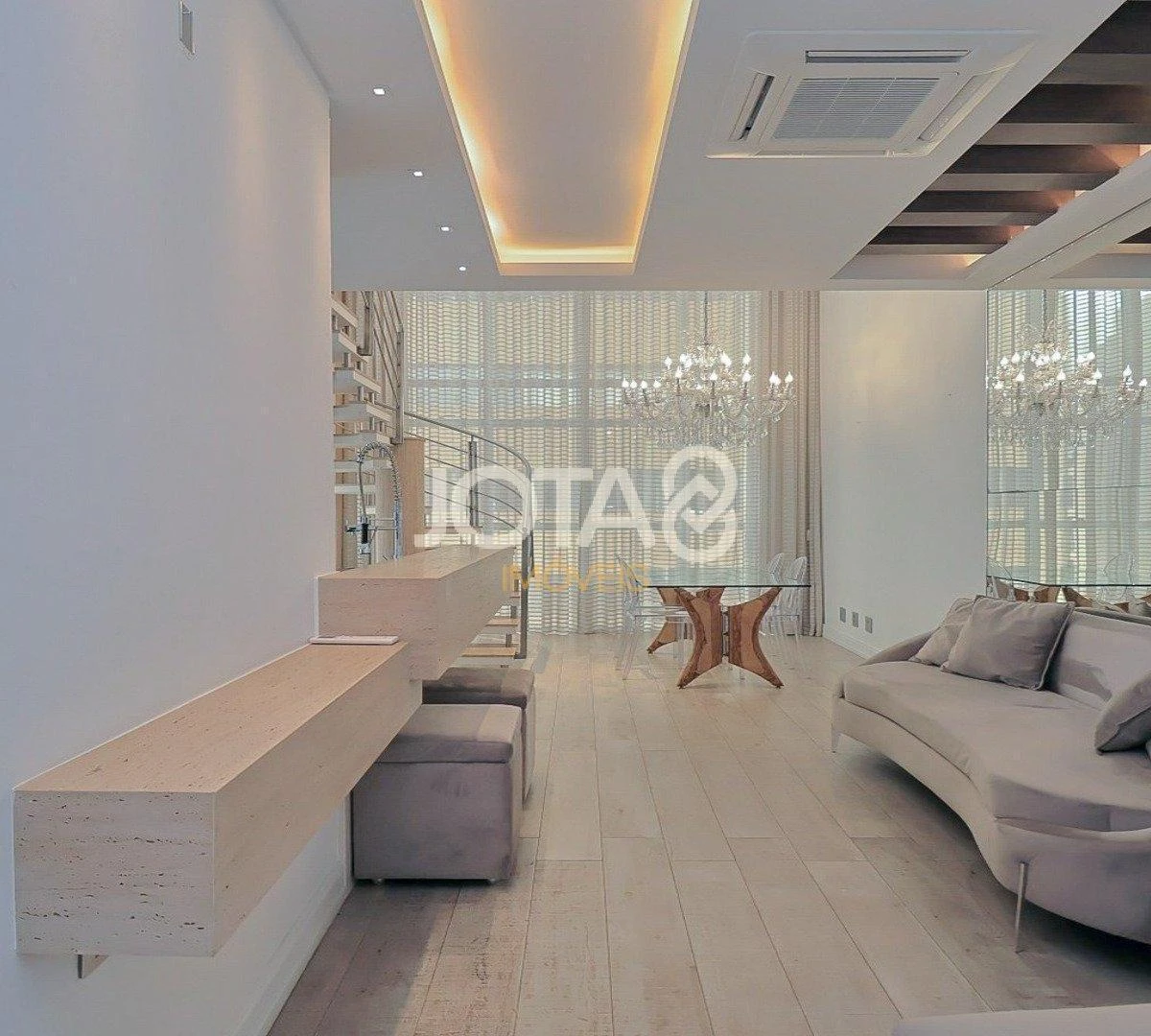 2-bedroom apartment in a building with a gym — photo 21