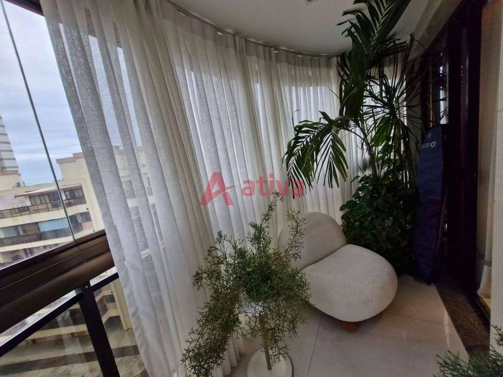 Furnished 131 m² apartment with 3 bedrooms and glass balcony — photo 12