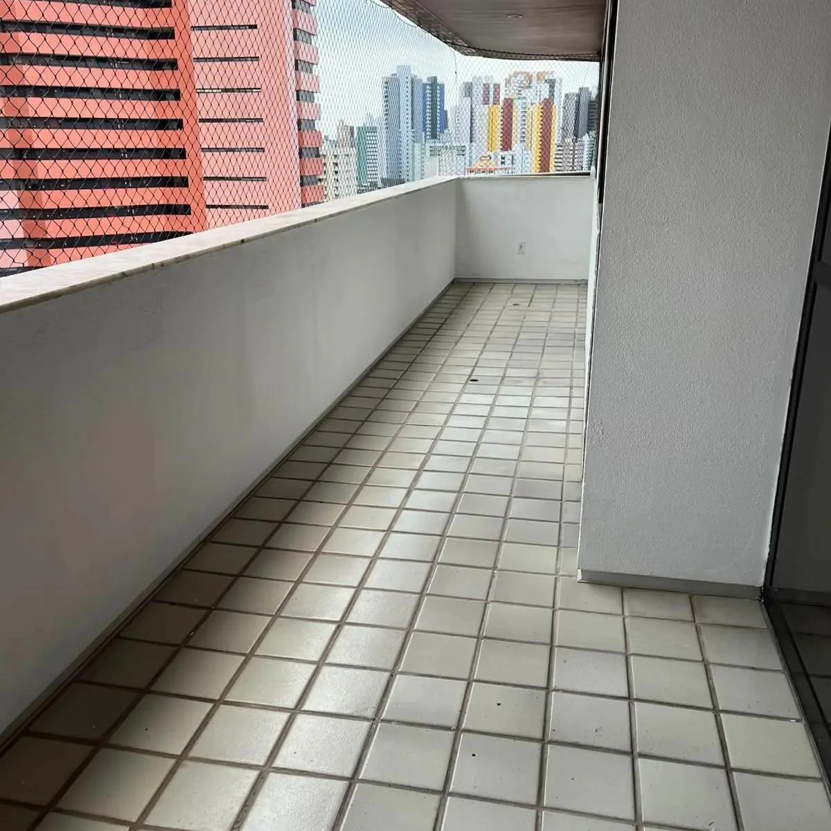 Apartamento de 3 quartos, sendo 1 suíte, 130 m², Manaíra